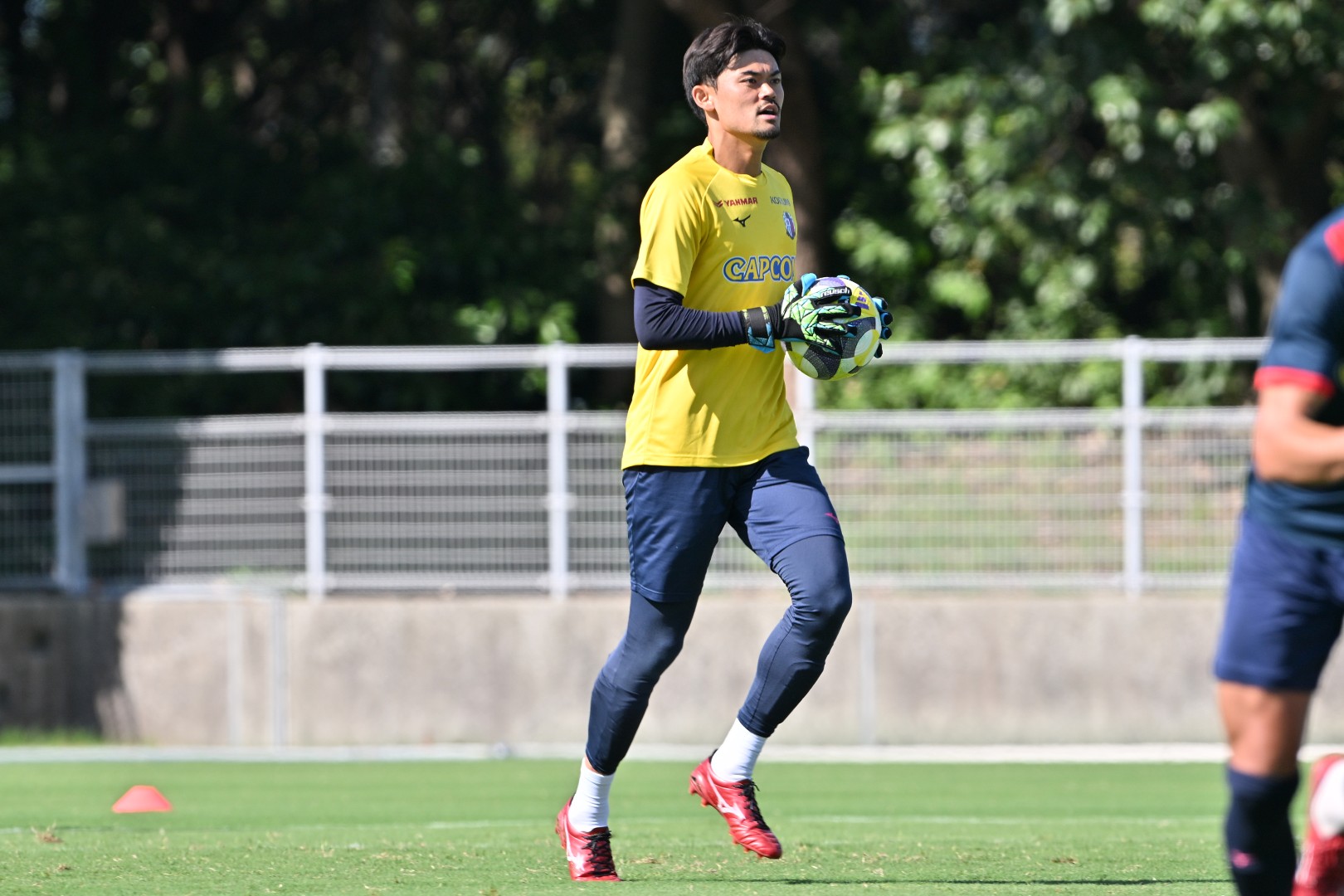 セレッソ大阪 トレーニングトップ 選手着用モデルのトレーニングシャツや限定グッズが新登場